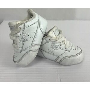 Lugz Infant White Crib Shoes Soft Sole Lace Up Low Top Sneakers Baby Size 1